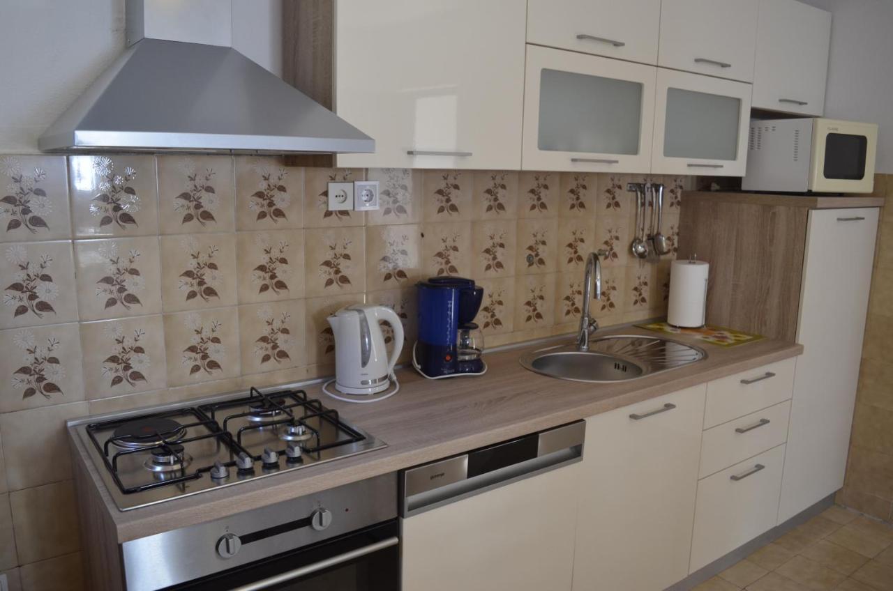 Apartment Ana Kastel Sucurac Екстер'єр фото